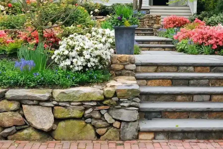 Experienced Retaining Wall Installation Lee's Summit MO 64081